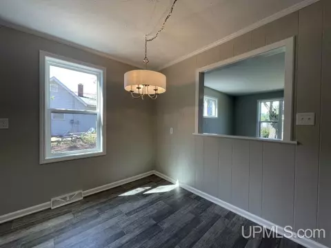 Dining - 923 Halliday, L'anse, MI 49946 photo 1 of 1