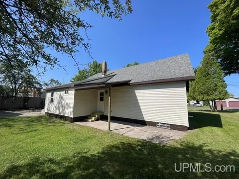 Exterior - 923 Halliday, L'anse, MI 49946 photo 6 of 9