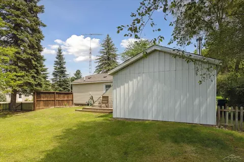 Exterior - 307 Erie, Gladwin, MI 48624 photo 6 of 7