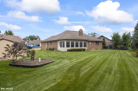 Exterior - 16580 Stephen, Macomb, MI 48042 photo 4 of 7