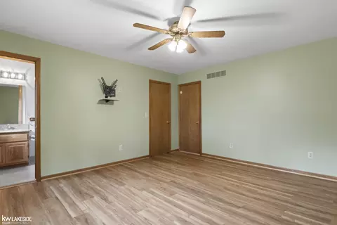 Bedroom - 16580 Stephen, Macomb, MI 48042 photo 2 of 5