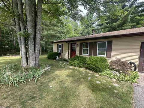 314 Silsby, Roscommon, MI 48653 photo 2