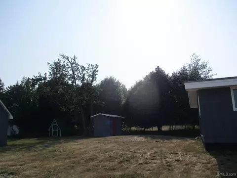 379 Fourth, Eagle Harbor, MI 49950 photo 4