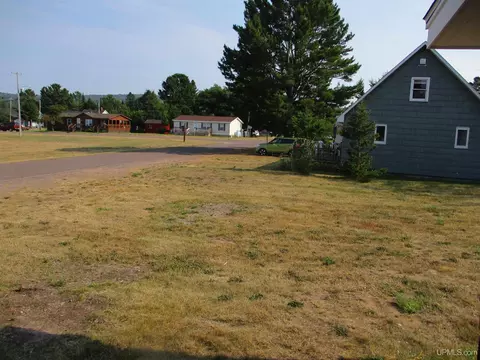 379 Fourth, Eagle Harbor, MI 49950 photo 3