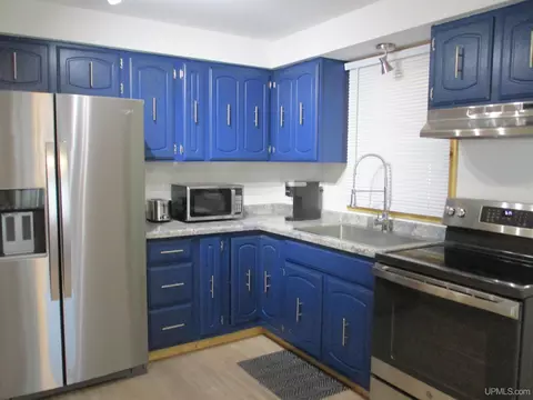 379 Fourth, Eagle Harbor, MI 49950 photo 5
