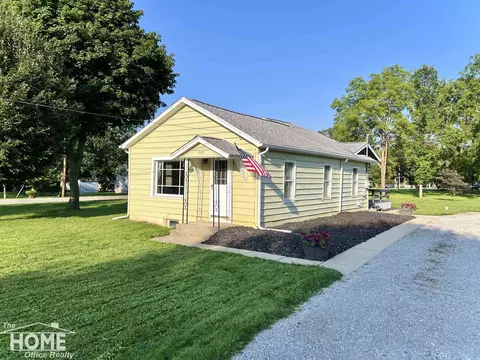 757 Union Ave, Owosso, MI 48867