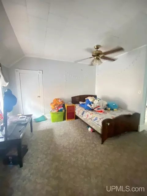 426 E High, Ishpeming, MI 49849 photo 11