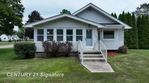 1103 Beatrice, Flushing, MI 48433