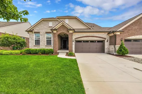 40606 Tulip Trce, Clinton Township, MI 48036
