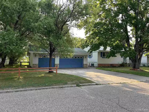 313 Garfield, Kingsford, MI 49802