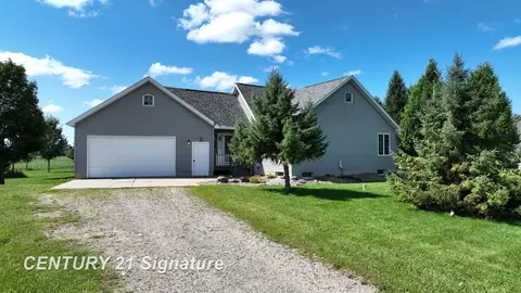 6314 E Vienna, Clio, MI 48420 photo 2