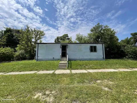 Exterior - 945 E Holbrook, Flint, MI 48505 photo 1 of 1