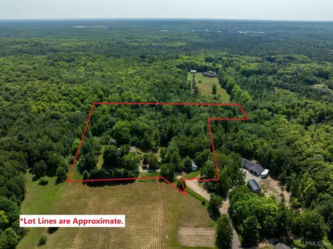 n6820 Bond Road, Munising, MI 49862 photo 2