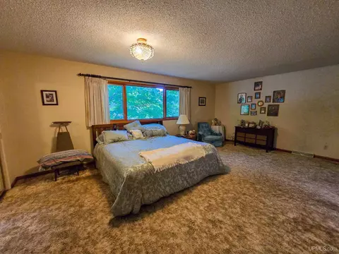 n6820 Bond Road, Munising, MI 49862 photo 9