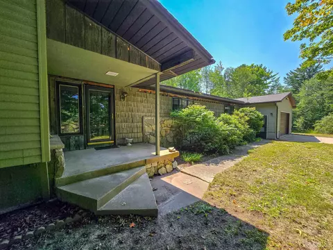 n6820 Bond Road, Munising, MI 49862 photo 4