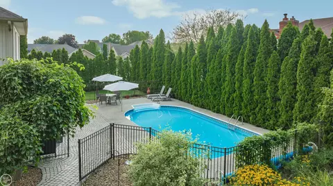 16331 Randy, Macomb, MI 48042 photo 57