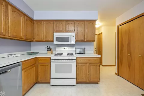 16331 Randy, Macomb, MI 48042 photo 20