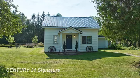 900 Day, Saginaw, MI 48609