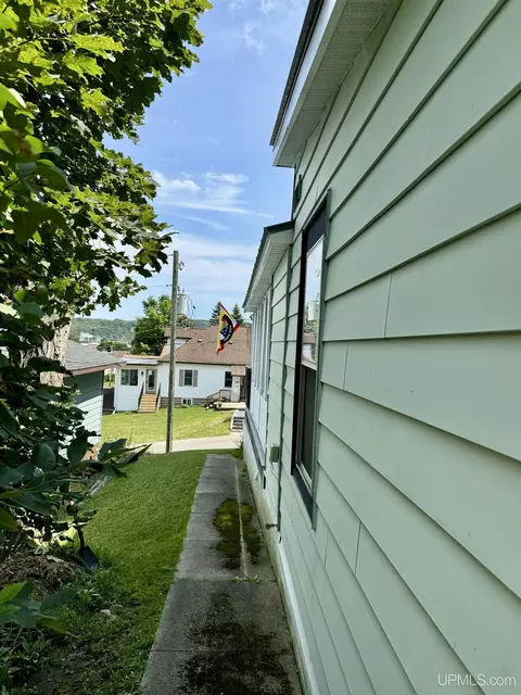 304 Chestnut, Munising, MI 49862 photo 20