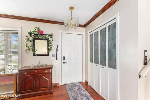47230 Tilch, Macomb, MI 48044 photo 4