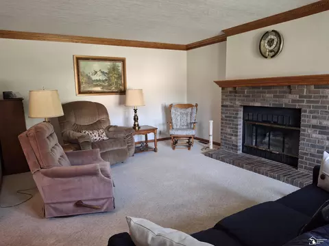 Living - 490 Grace, Monroe, MI 48161 photo 1 of 2