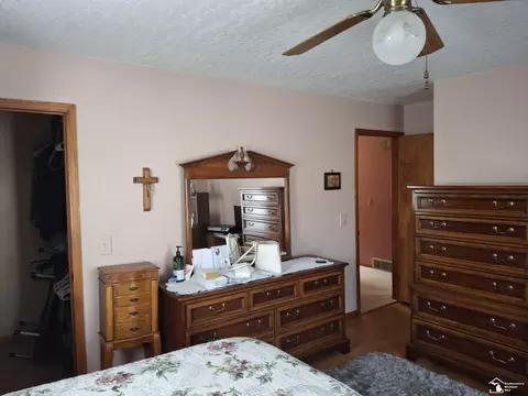 Bedroom - 490 Grace, Monroe, MI 48161 photo 1 of 3