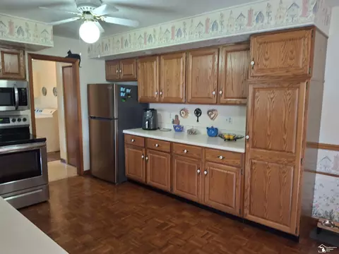 Kitchen - 490 Grace, Monroe, MI 48161 photo 4 of 4