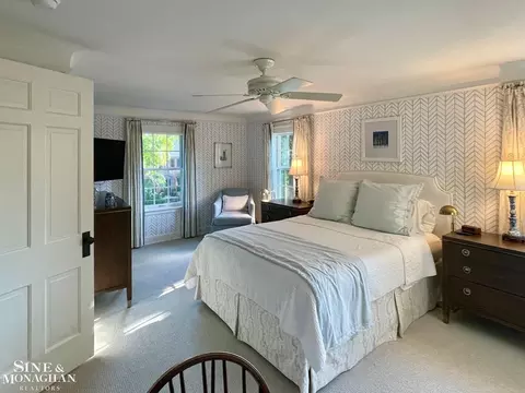 Bedroom - 252 Moran, Grosse Pointe Farms, MI 48236 photo 3 of 4