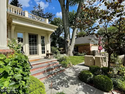 Exterior - 252 Moran, Grosse Pointe Farms, MI 48236 photo 8 of 12