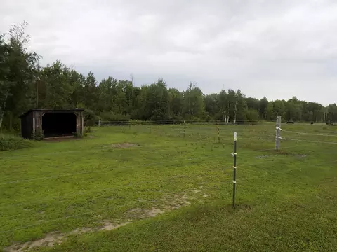 2472 N Three Rivers, Gladwin, MI 48624 photo 7