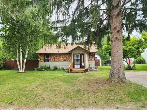 525 Rhodes, Pinconning, MI 48650