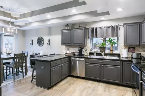 Kitchen - 21385 Vesper, Macomb, MI 48044 photo 3 of 3