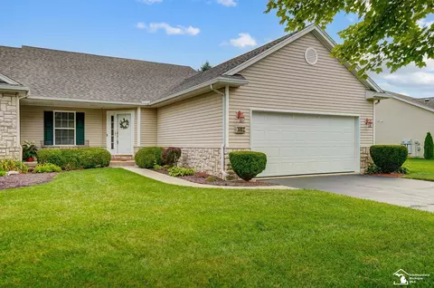 6492 Black Diamond, Lambertville, MI 48144