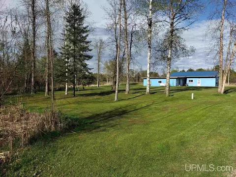 W5706 15.5 Rd, Wallace, MI 49893 photo 2