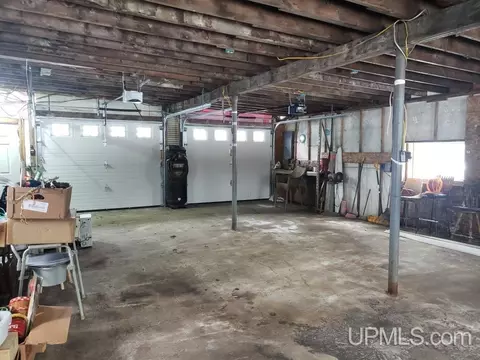 W5706 15.5 Rd, Wallace, MI 49893 photo 7