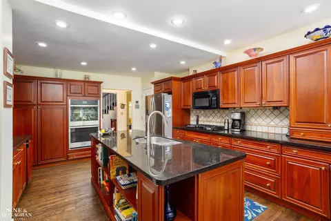 Kitchen - 184 Vendome, Grosse Pointe Farms, MI 48236 photo 1 of 5
