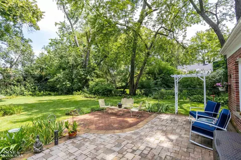 Exterior - 184 Vendome, Grosse Pointe Farms, MI 48236 photo 9 of 15