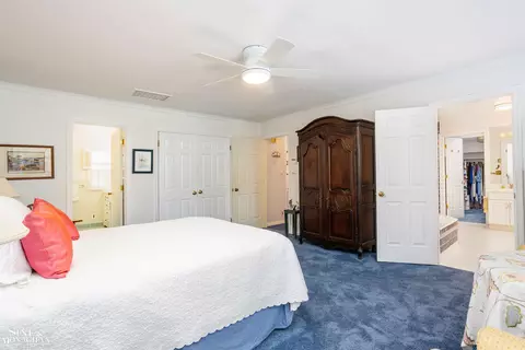 Bedroom - 184 Vendome, Grosse Pointe Farms, MI 48236 photo 2 of 6
