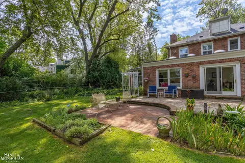 Exterior - 184 Vendome, Grosse Pointe Farms, MI 48236 photo 6 of 15