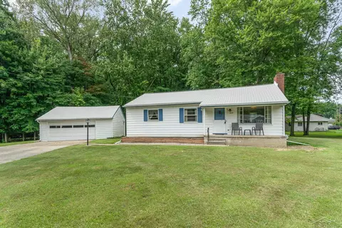 8104 Winchester, Saginaw, MI 48609