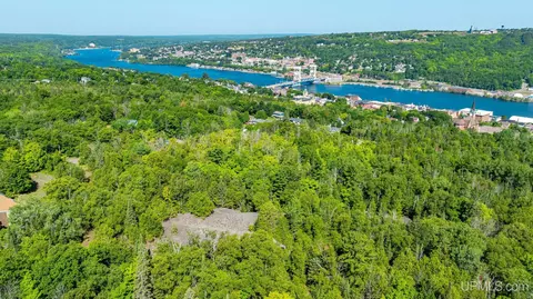 701 Portage, Houghton, MI 49931