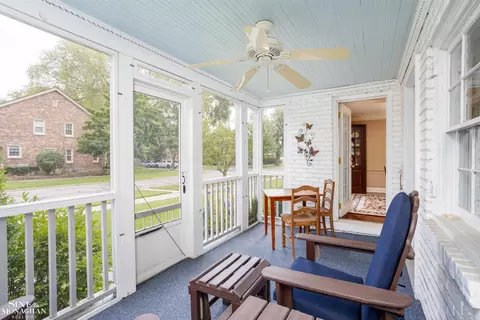 33 Beaupre, Grosse Pointe, MI 48236 photo 18