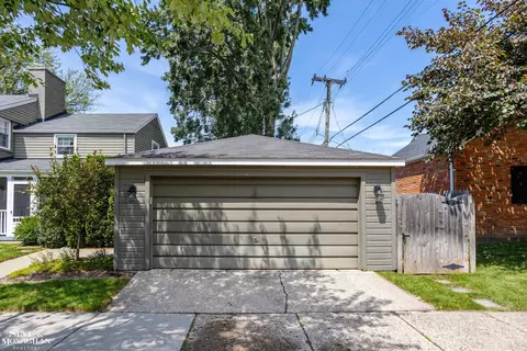 33 Beaupre, Grosse Pointe, MI 48236 photo 46