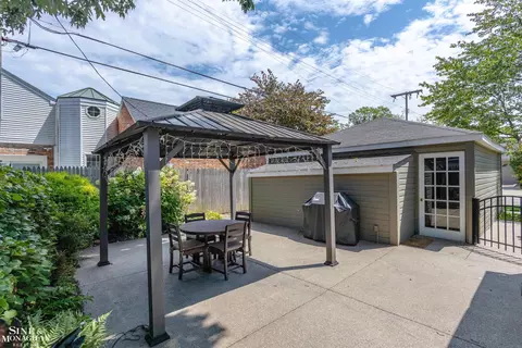 33 Beaupre, Grosse Pointe, MI 48236 photo 41