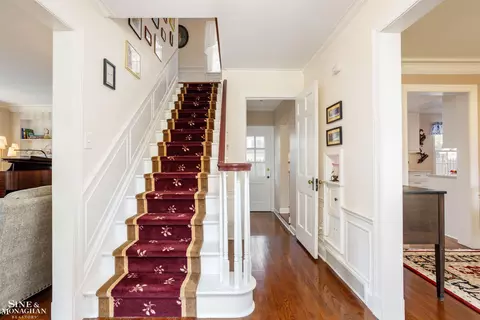 33 Beaupre, Grosse Pointe, MI 48236 photo 3