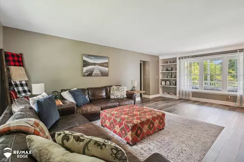 Living - 600 E 3rd, Davison, MI 48423 photo 1 of 3