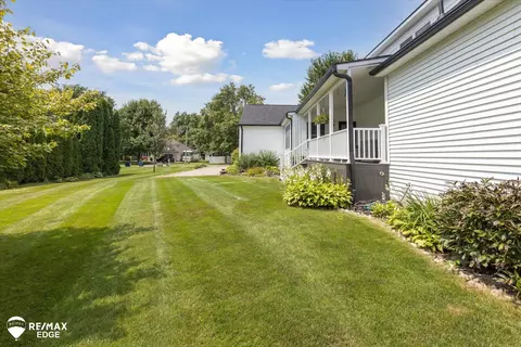 Exterior - 600 E 3rd, Davison, MI 48423 photo 9 of 9