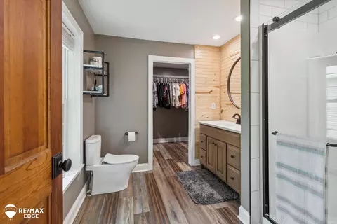 Bath - 600 E 3rd, Davison, MI 48423 photo 1 of 4