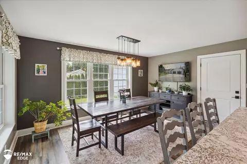 Dining - 600 E 3rd, Davison, MI 48423 photo 2 of 2