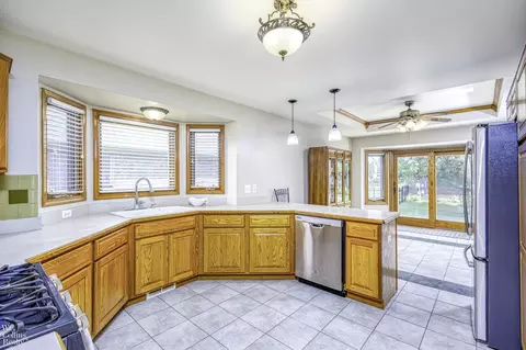 Kitchen - 48352 Marion, Macomb, MI 48044 photo 1 of 3